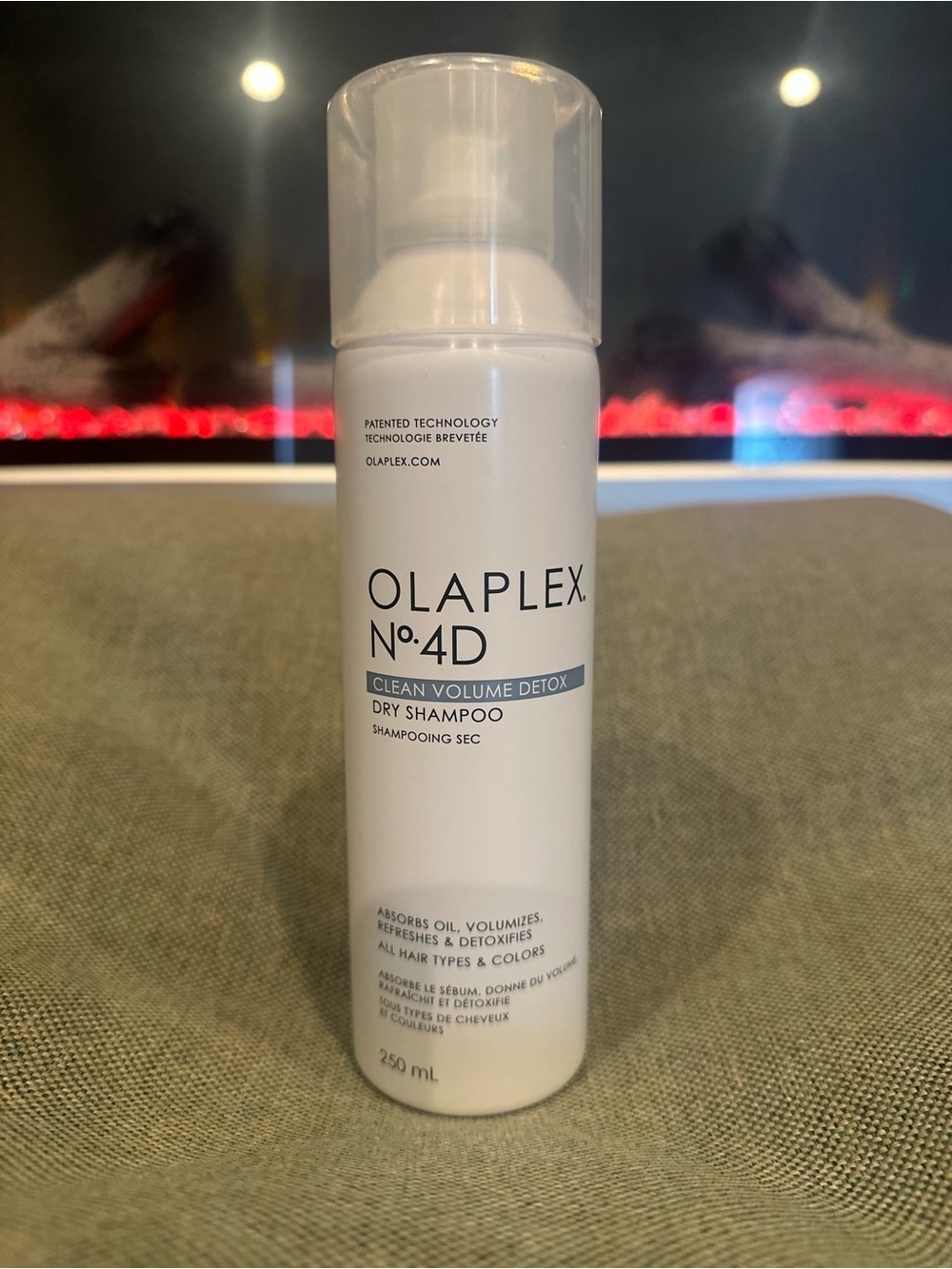 OLAPLEX No.4D Clean Volume Detox Dry Shampoo -